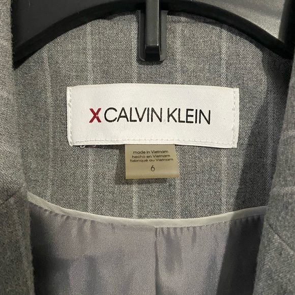 Calvin Klein Gray Pinstripe Longline Blazer Jacket – Size 6 - Picture 2 of 6